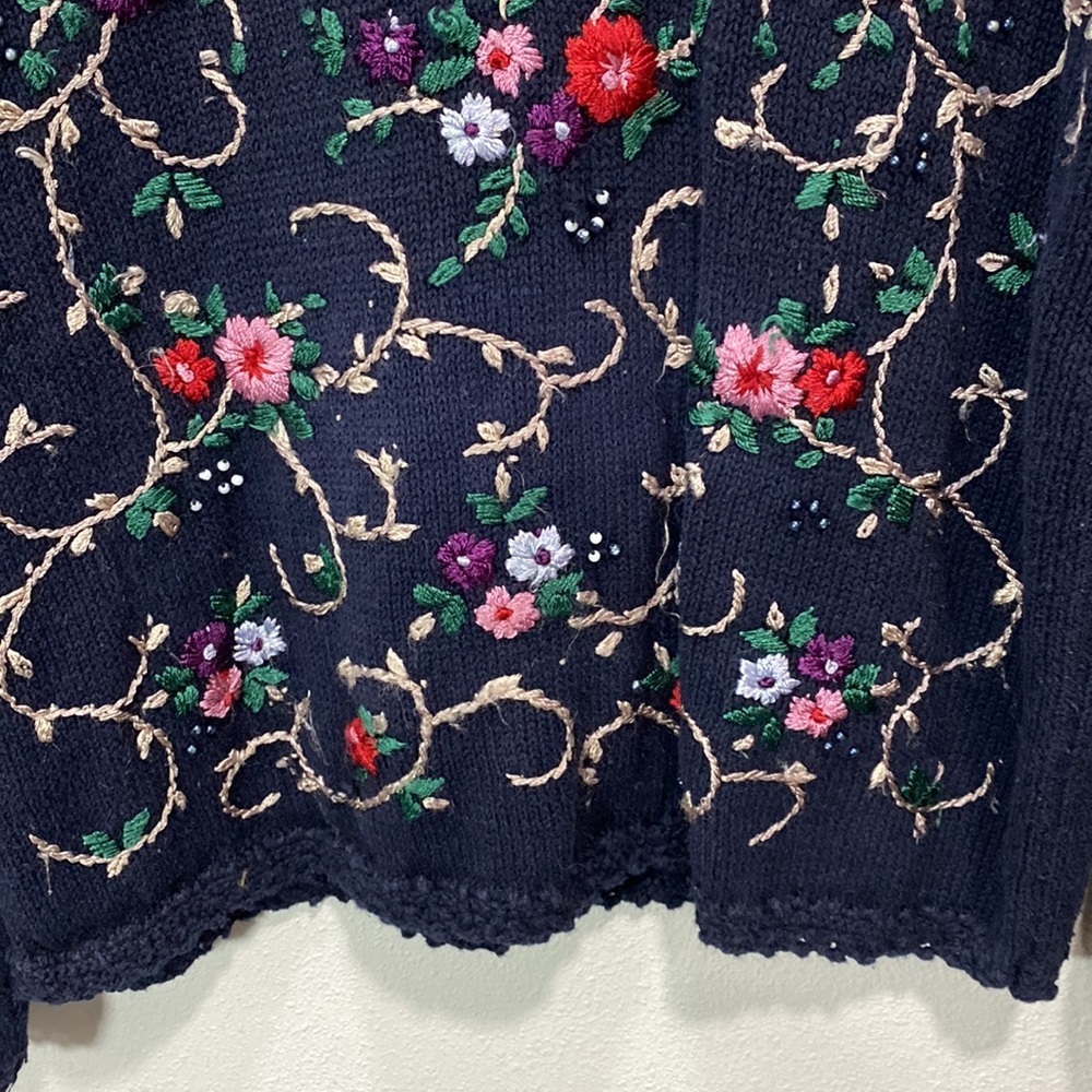 Vintage Jenny‎ embroidered sweater navy floral beaded - Picture 4 of 9